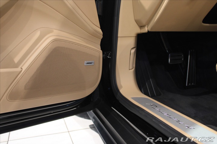 Porsche Panamera 4 Sport Turismo E-Hybrid 2018