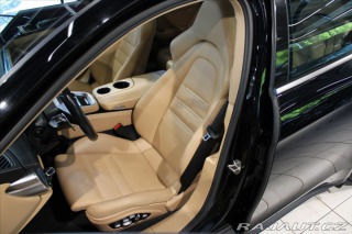 Porsche Panamera 4 Sport Turismo E-Hybrid 2018