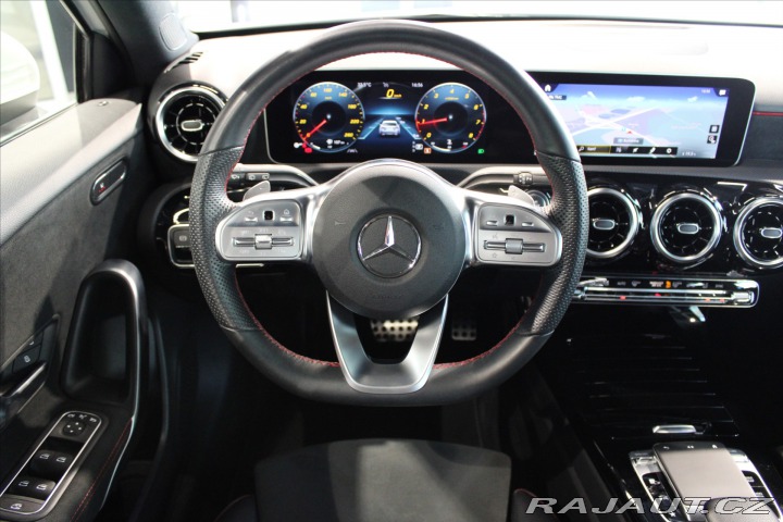 Mercedes-Benz A 200 AMG Line Fullservis / 2019