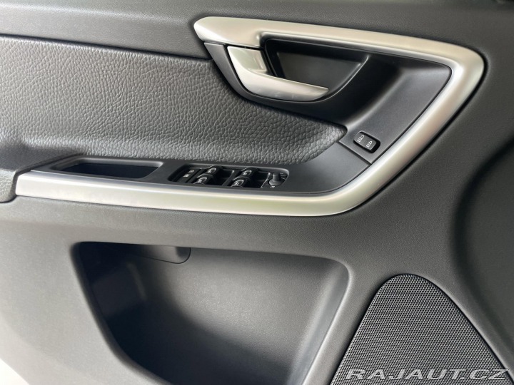 Volvo XC60 D5 AWD*151kW*Kůže*El.Kufr 2009