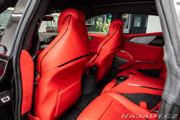 Ferrari Purosangue  1800