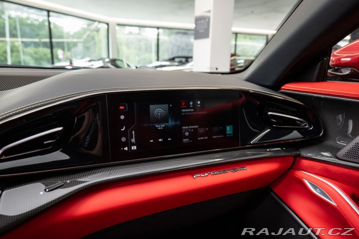 Ferrari Purosangue  1800