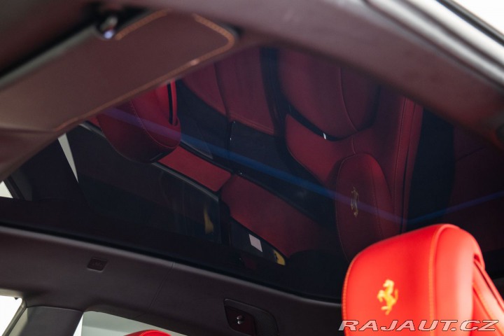 Ferrari Purosangue  1800