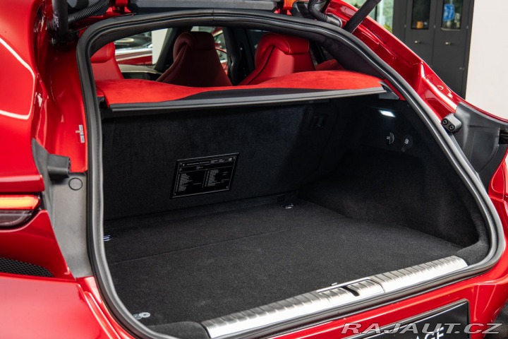 Ferrari Purosangue  1800