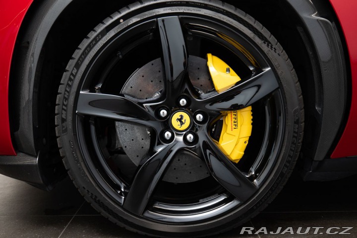 Ferrari Purosangue  1800