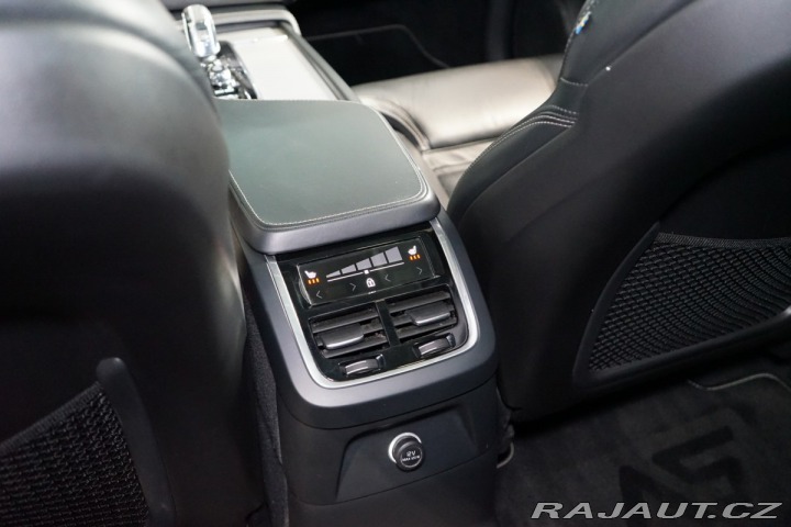 Volvo XC90 T8*RECHARGE*R-DESIGN*PANO 2019