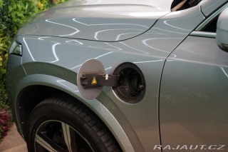Volvo XC90 T8*RECHARGE*R-DESIGN*PANO 2019