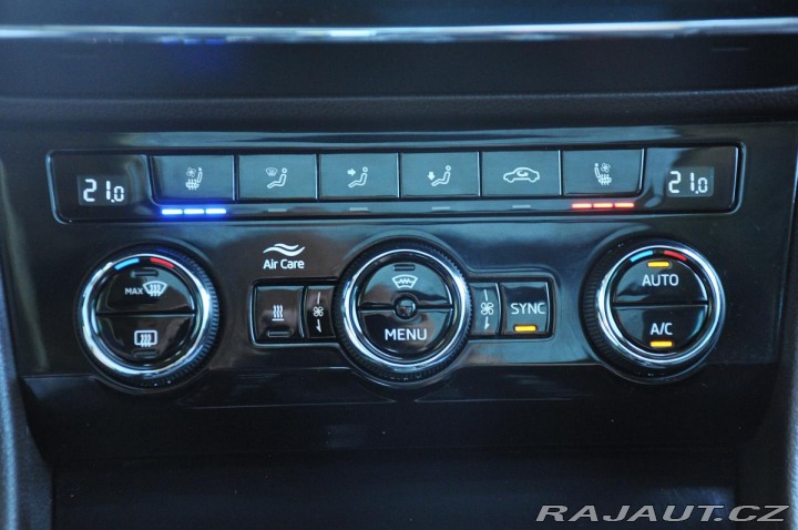 Škoda Superb 2,0TDi L&K. PANOR WEB 2021