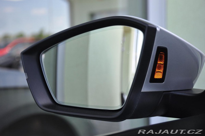 Škoda Superb 2,0TDi L&K. PANOR WEB 2021