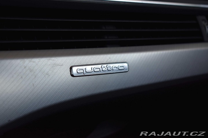Audi A4 40TDI* *REZERVACE* 2019