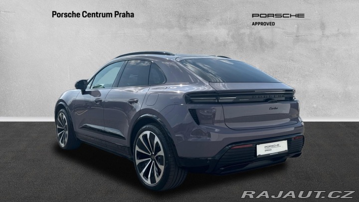Porsche Macan Turbo 2025