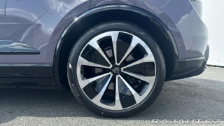 Porsche Macan Turbo 2025