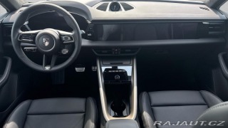 Porsche Macan Turbo 2025