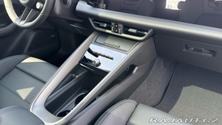 Porsche Macan Turbo 2025