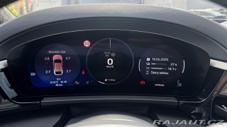 Porsche Macan Turbo 2025