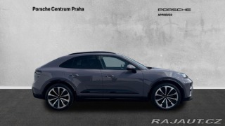 Porsche Macan Turbo 2025