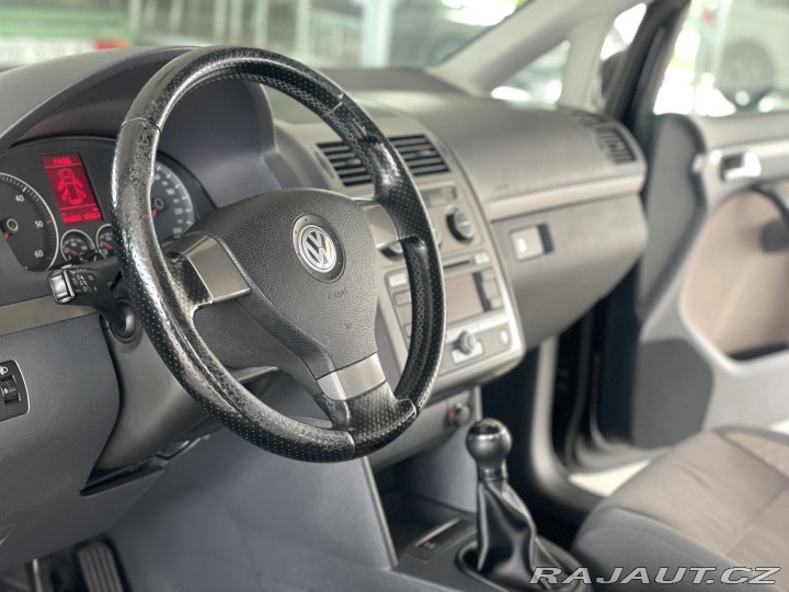 Volkswagen Touran CrossTouran 2,0TDI*7míst* 2019