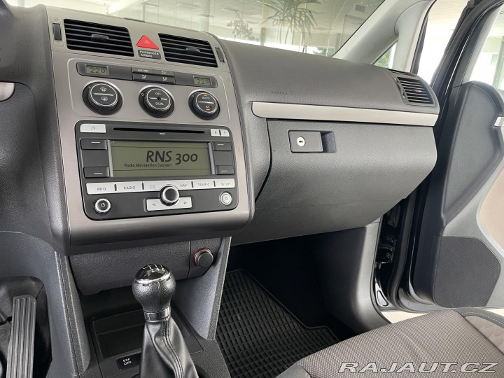 Volkswagen Touran CrossTouran 2,0TDI*7míst* 2019