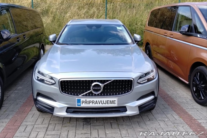 Volvo V90 2,0 D4 AWD CROSS COUNTRY 2019