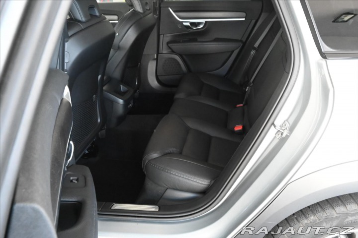 Volvo V90 2,0 D4 140 kW AWD CROSS C 2019