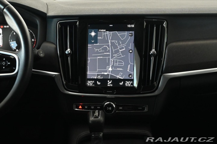 Volvo V90 2,0 D4 140 kW AWD CROSS C 2019