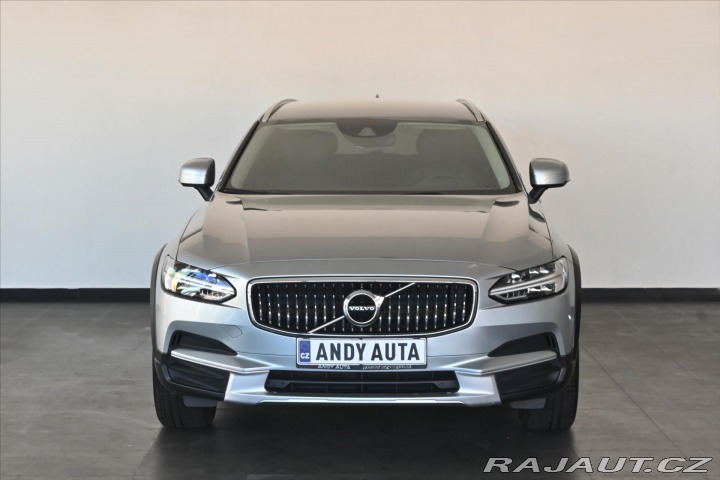 Volvo V90 2,0 D4 140 kW AWD CROSS C 2019