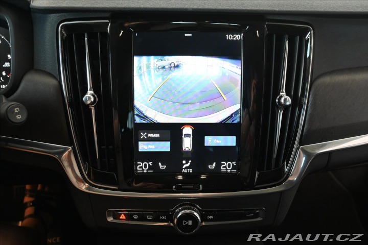Volvo V90 2,0 D4 140 kW AWD CROSS C 2019