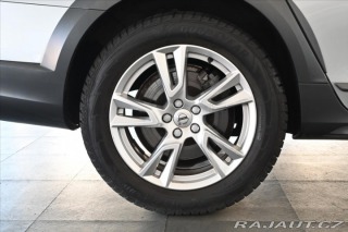 Volvo V90 2,0 D4 140 kW AWD CROSS C 2019