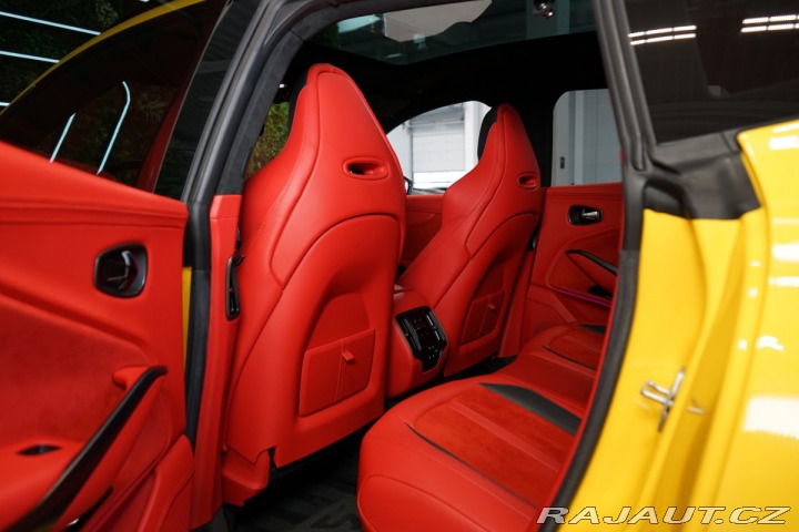 Aston Martin DBX PANO*CERAMIC*NEZ.TOP*BLAC 2023