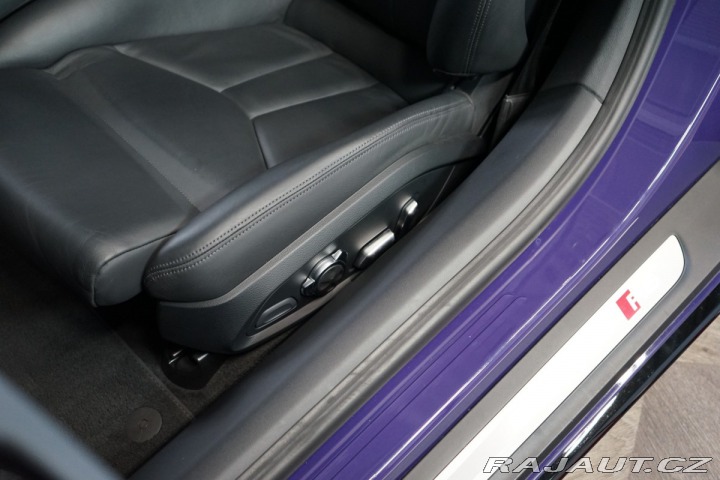 Audi R8 V10*RWD*ULTRA-VIOLET*ZÁRU 2022