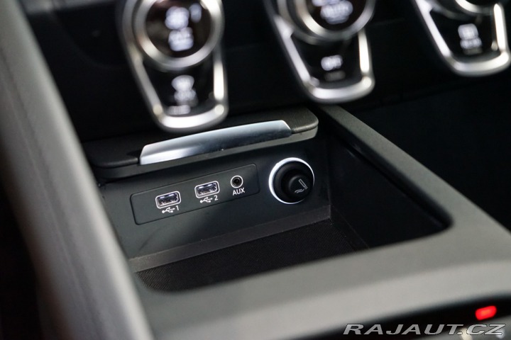 Audi R8 V10*RWD*ULTRA-VIOLET*ZÁRU 2022