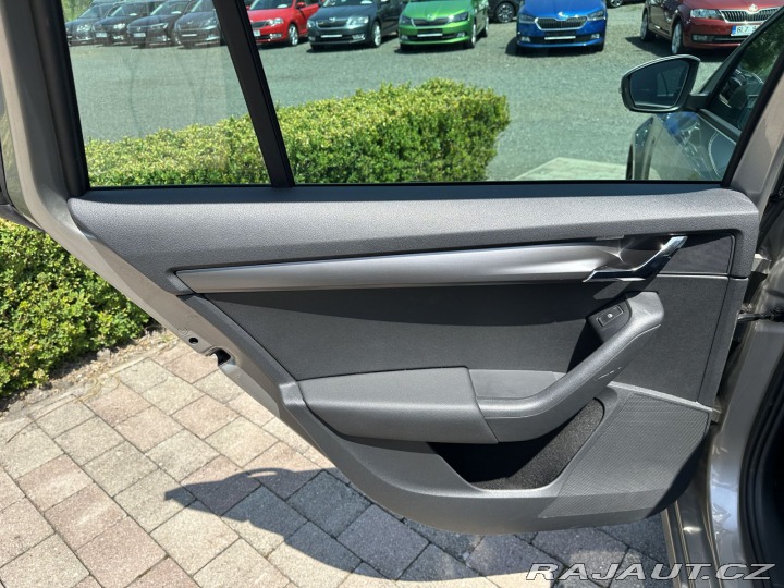 Škoda Octavia 1,4TSI 110kW DSG NAVI 1.M 2016