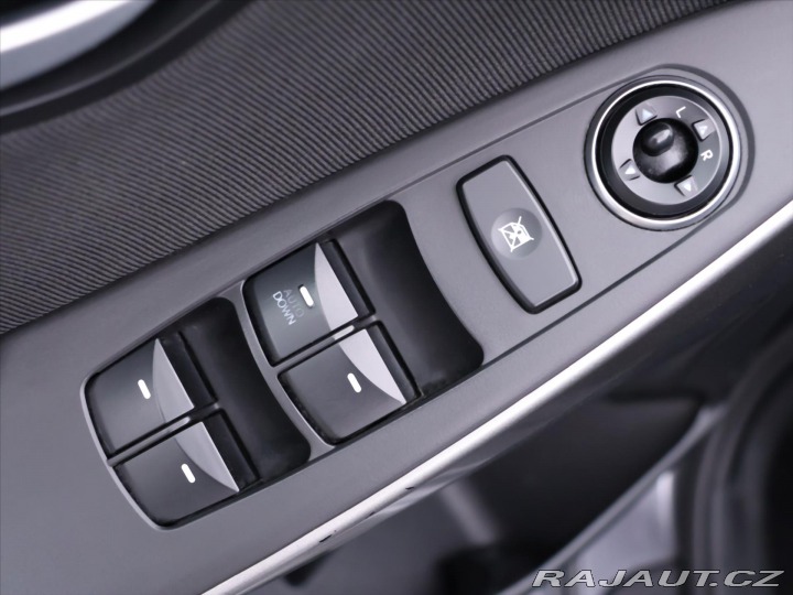 Hyundai i30 1,6 GDI 88kW Trikolor Kli 2015