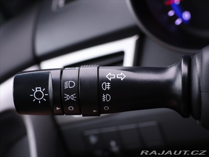 Hyundai i30 1,6 GDI 88kW Trikolor Kli 2015