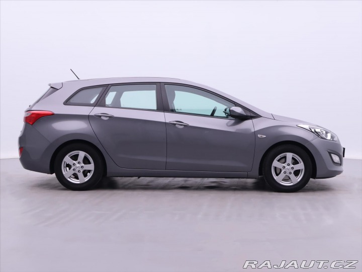 Hyundai i30 1,6 GDI 88kW Trikolor Kli 2015