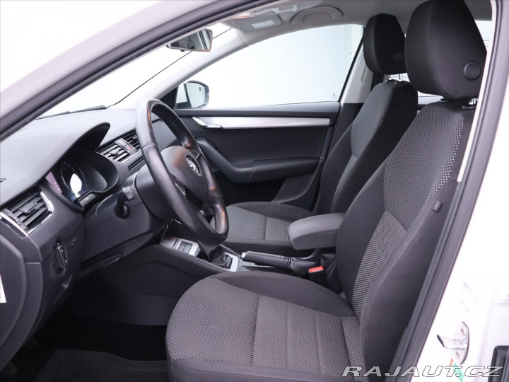 Škoda Octavia 1,6 TDI Ambiente Aut.klim 2014