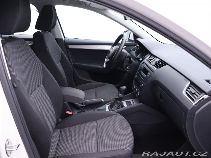 Škoda Octavia 1,6 TDI Ambiente Aut.klim 2014