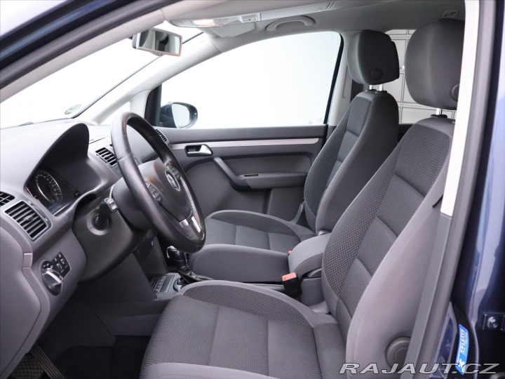Volkswagen Touran 1,6 TDI 77kW DSG Comfortl 2012