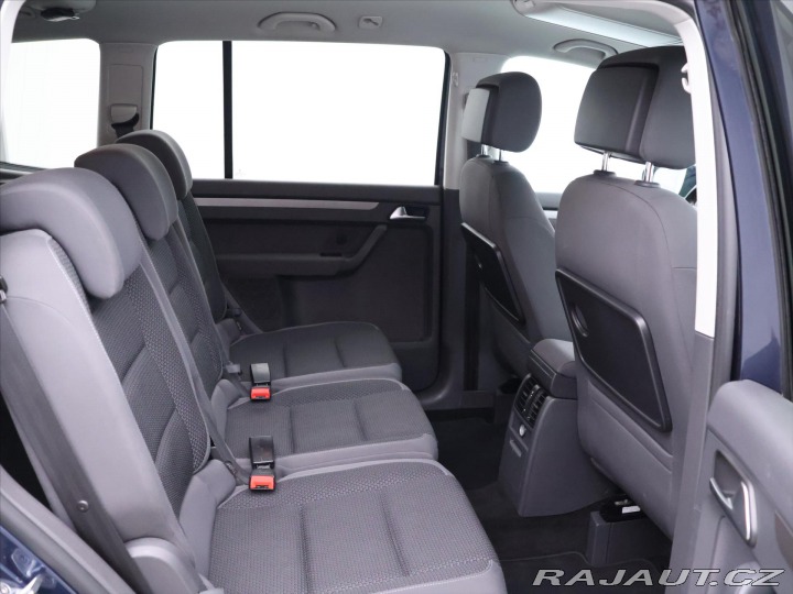 Volkswagen Touran 1,6 TDI 77kW DSG Comfortl 2012