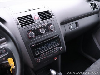 Volkswagen Touran 1,6 TDI 77kW DSG Comfortl 2012