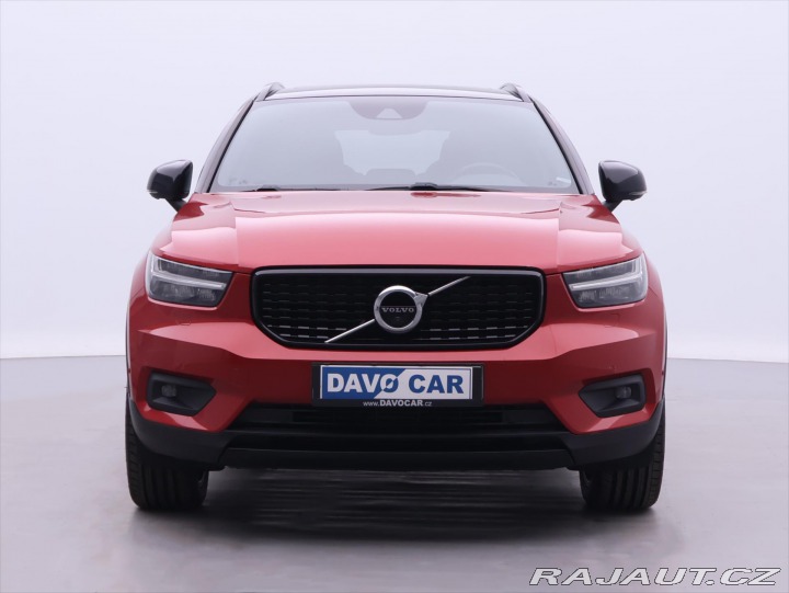 Volvo XC40 2,0 182KW R-DESIGN Kamera 2018