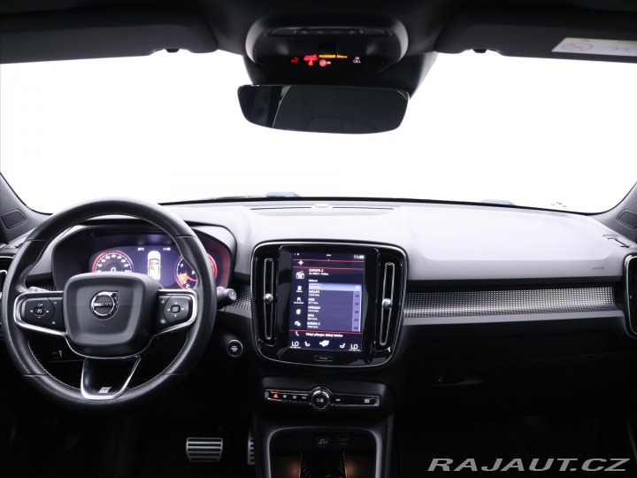 Volvo XC40 2,0 182KW R-DESIGN Kamera 2018