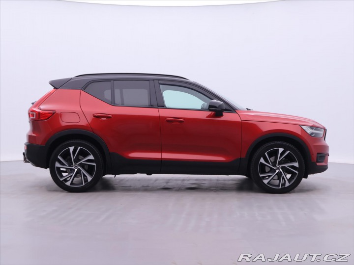Volvo XC40 2,0 182KW R-DESIGN Kamera 2018