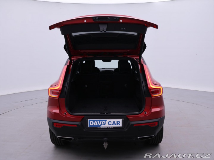 Volvo XC40 2,0 182KW R-DESIGN Kamera 2018