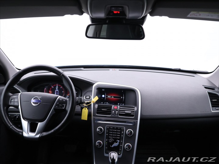Volvo XC60 2,0 D4 110kW Aut. Momentu 2015