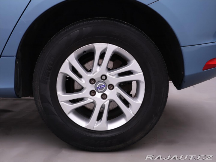 Volvo XC60 2,0 D4 110kW Aut. Momentu 2015