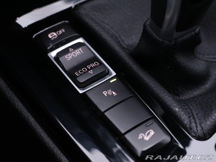 BMW X1 2,0 20i xDrive 141kW M-Pa 2020