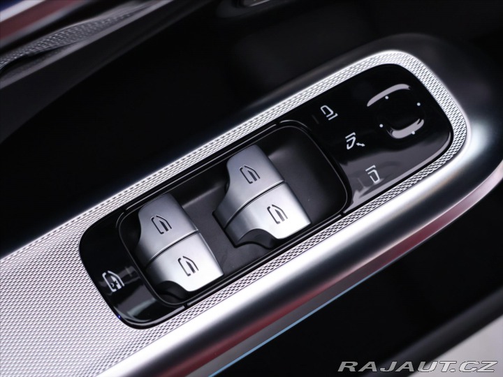 Mercedes-Benz E 2,0 220d 4MATIC AMG Premu 2025