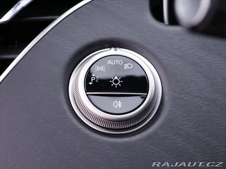 Mercedes-Benz E 2,0 220d 4MATIC AMG Premu 2025
