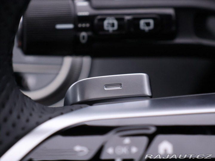 Mercedes-Benz E 2,0 220d 4MATIC AMG Premu 2025
